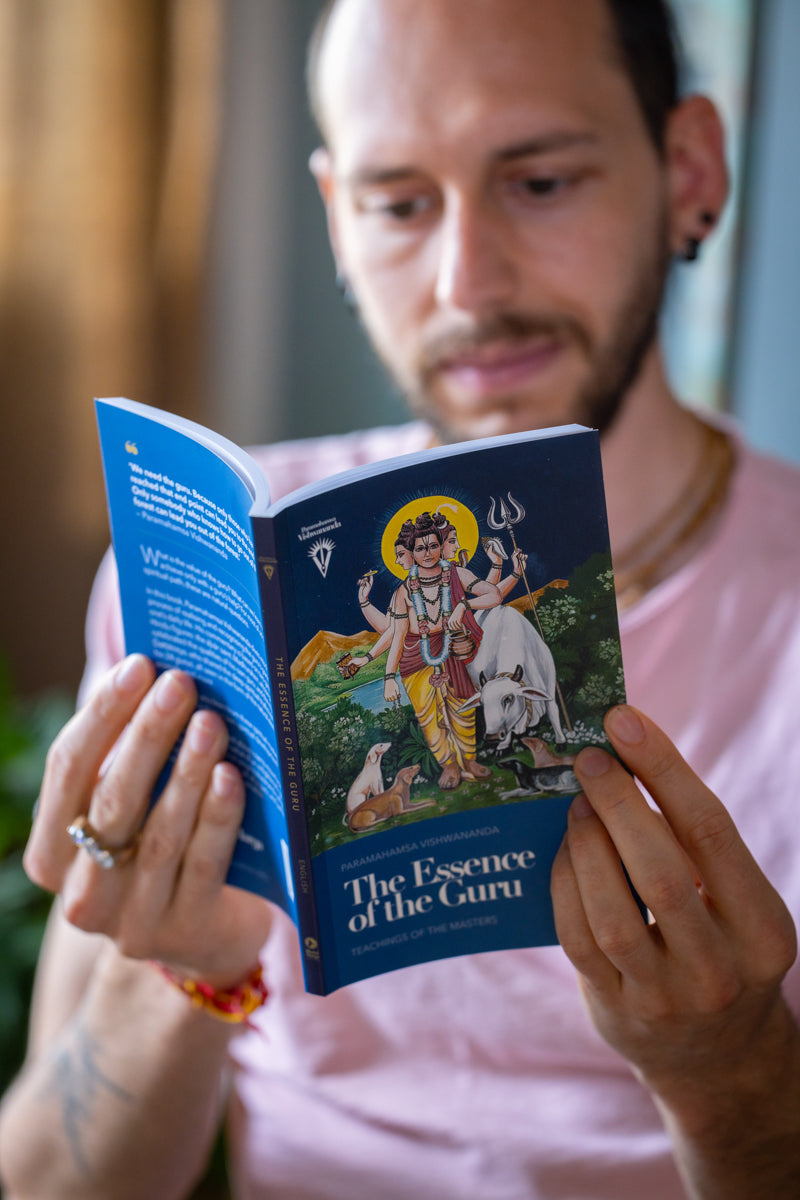 L'essenza del Guru. Insegnamenti dei Maestri.