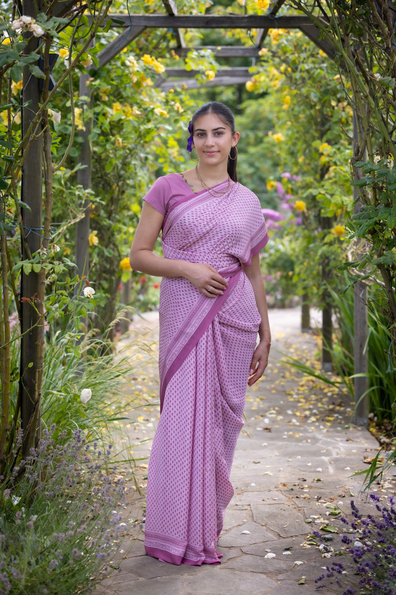 Saree in seta crepe di poliestere viola chiaro