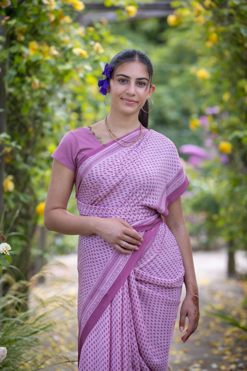 Saree in seta crepe di poliestere viola chiaro