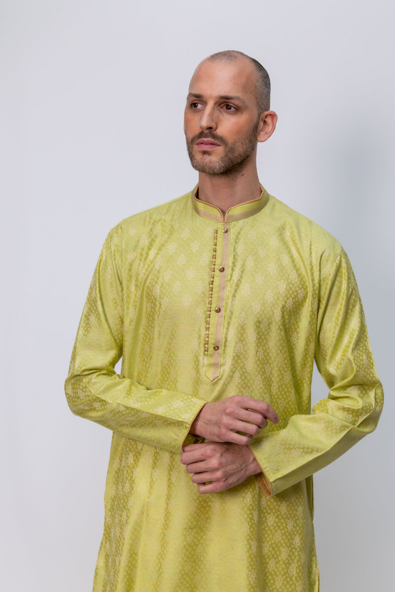 Spring Green Ornate Kurta Set, size L