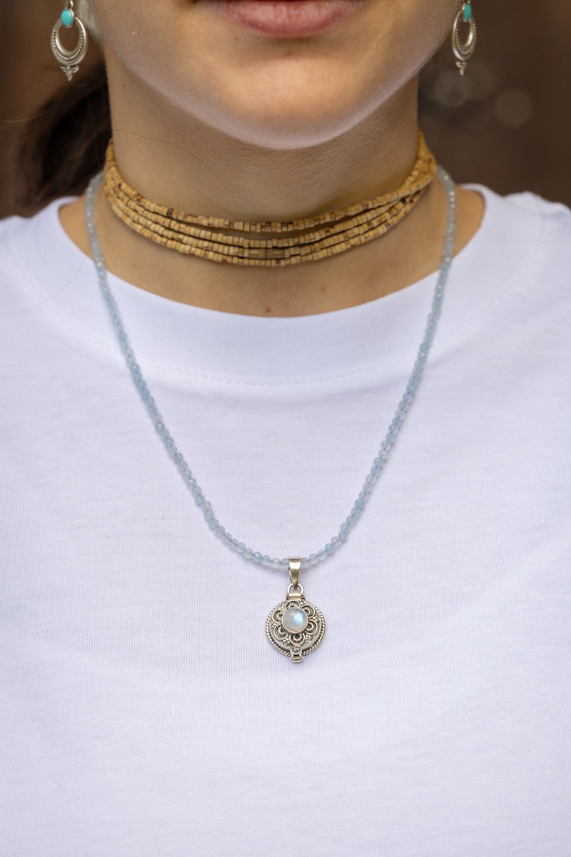 PENDANT LOCKET: Moonstone