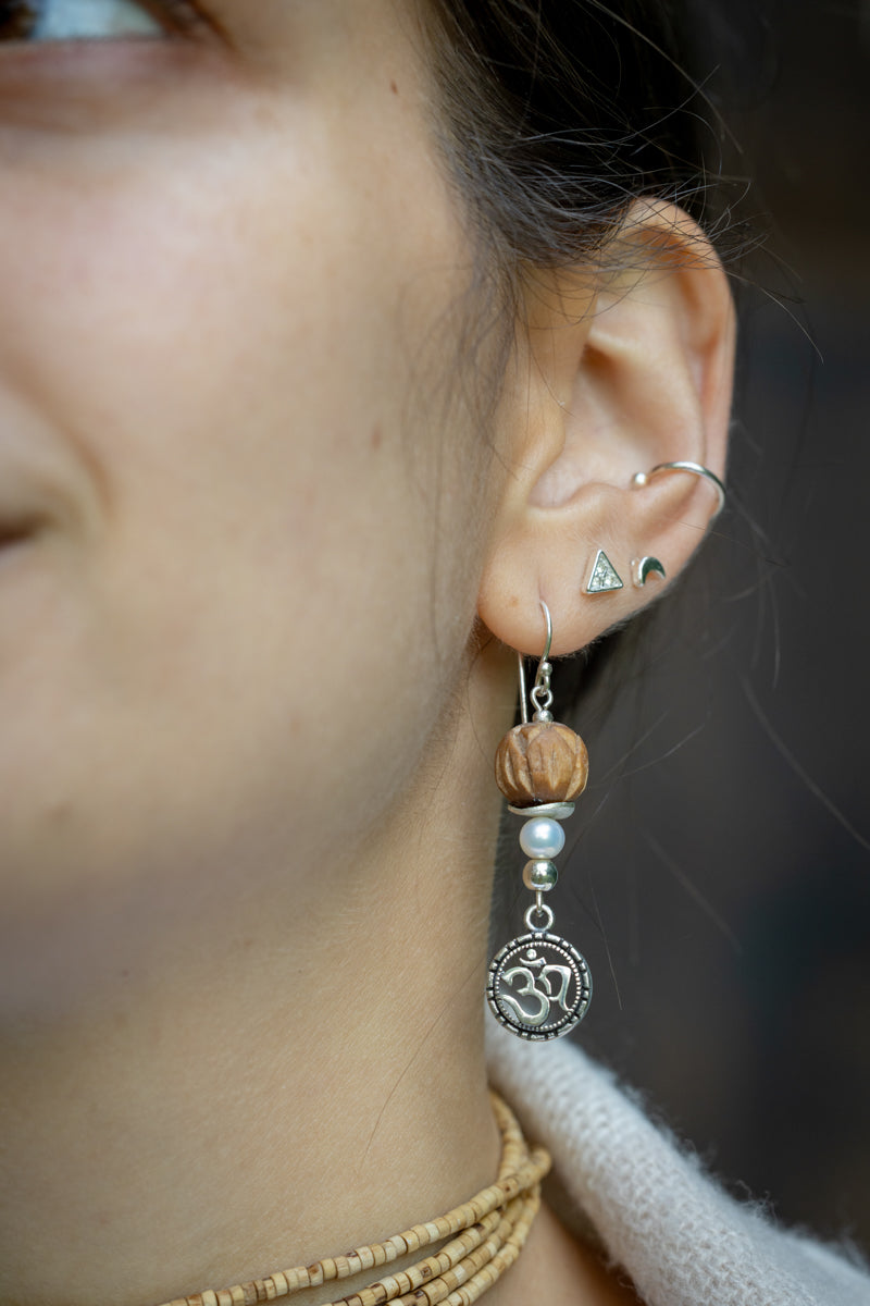 Earrings Pearl OM Dangles