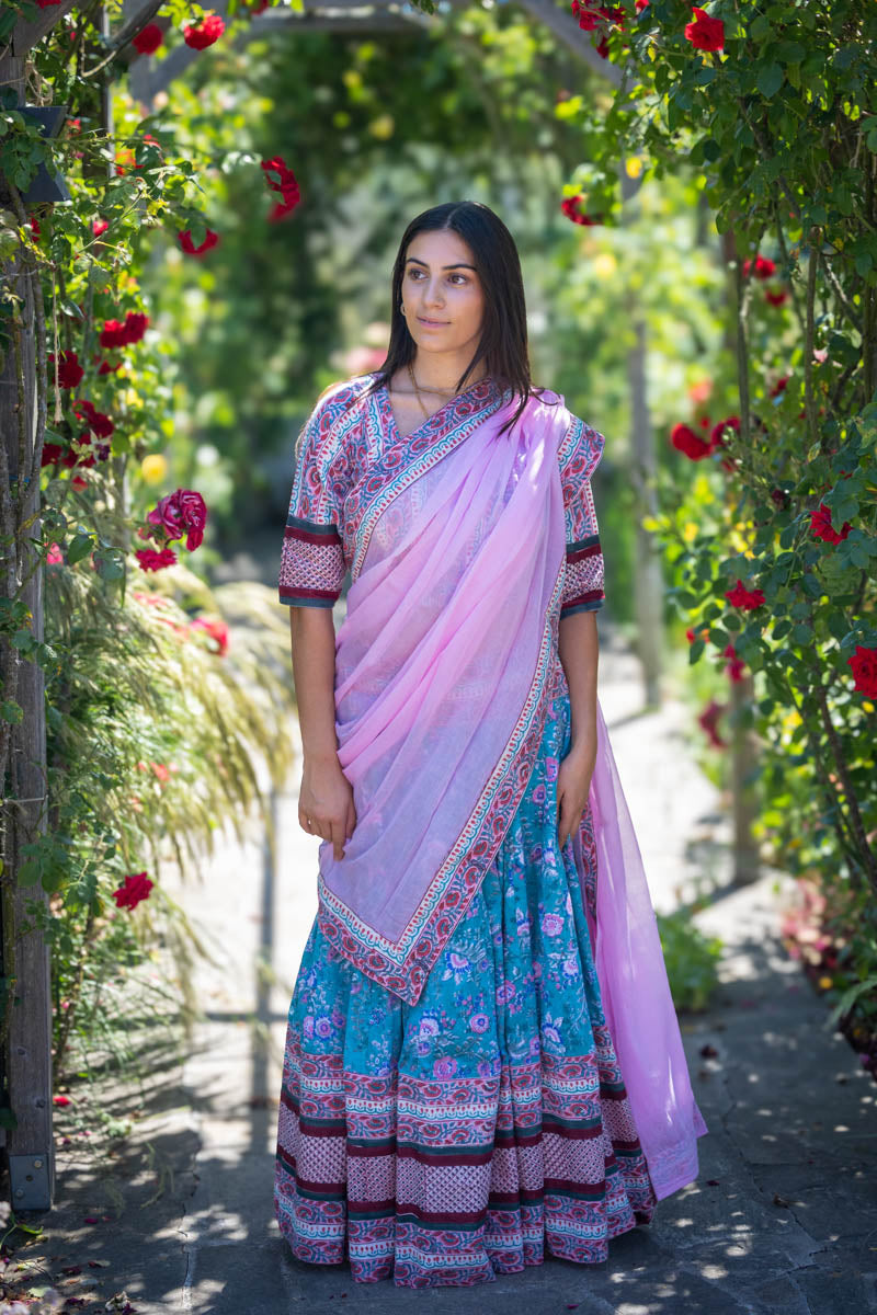 Gopi Dress Set, size 'M'