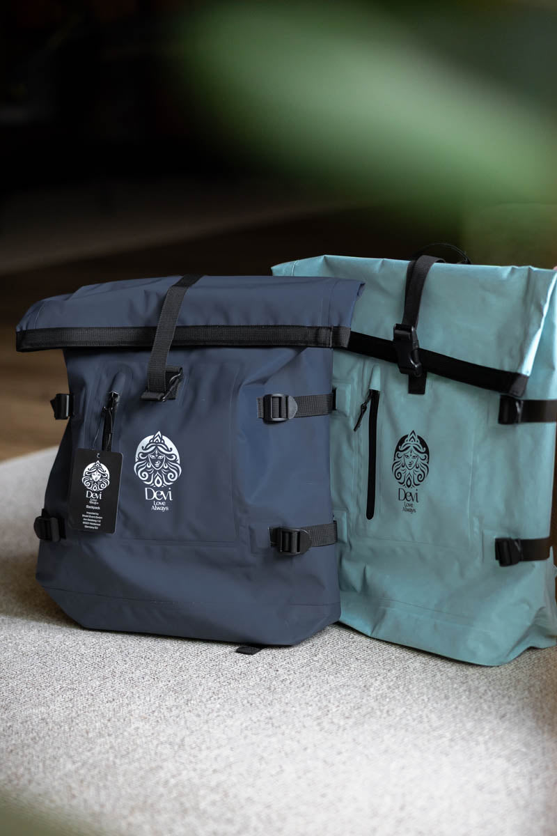 Devi Backpack, light blue