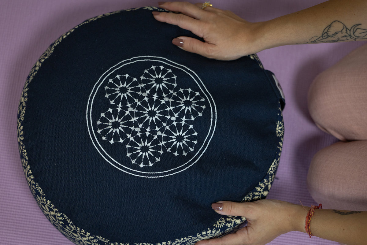 Meditation Cushion, Full-round, Indigo Dahlia
