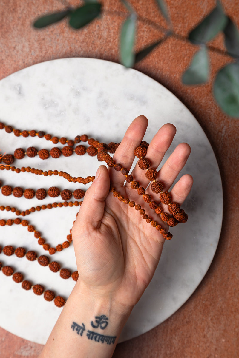 Braccialetto Rudraksha
