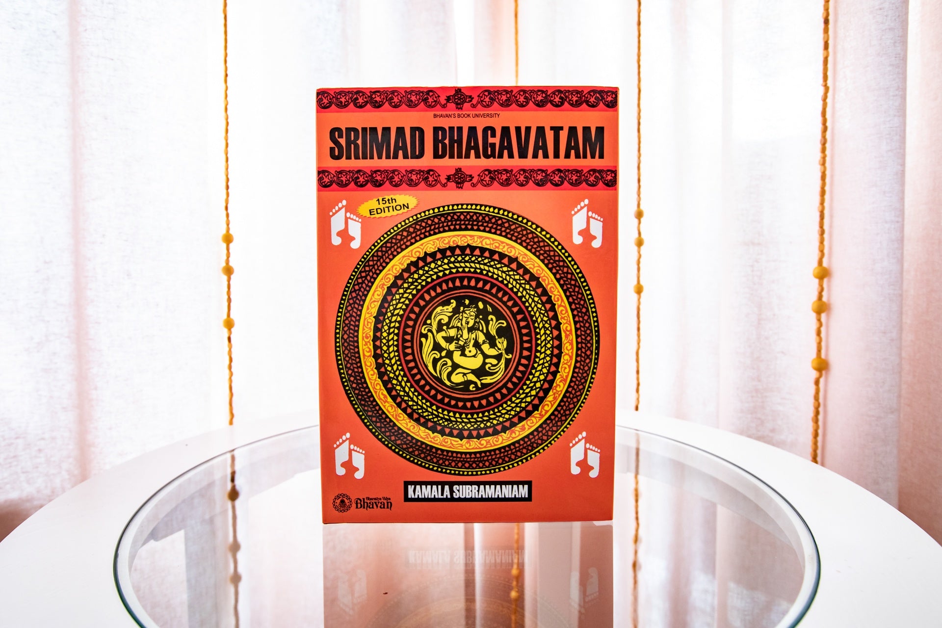 Srimad Bhagavatam. Kamala Subramaniam.