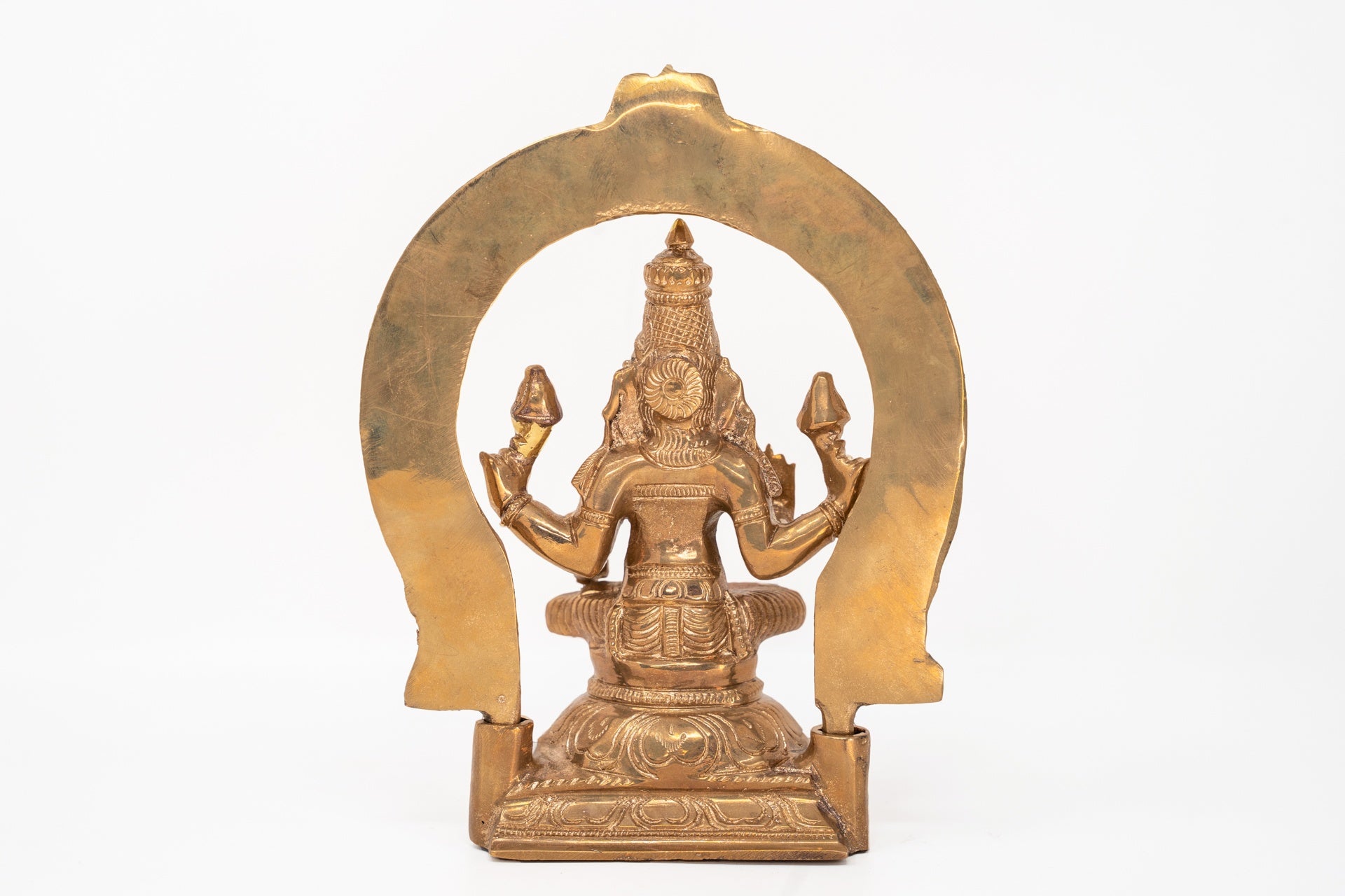 Maha-Lakshmi seduto con l'Arco - panchaloha
