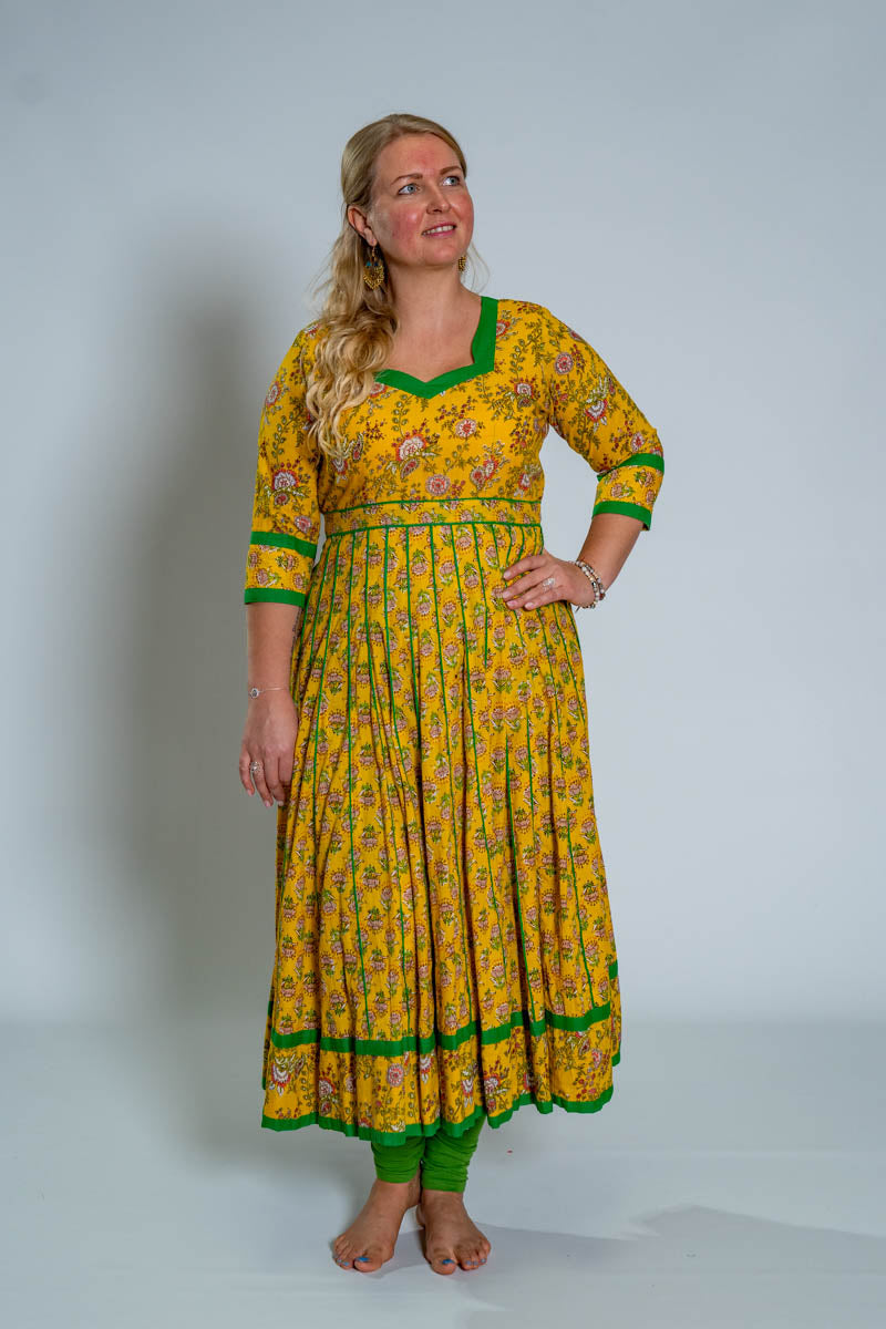 Anarkali Dress, size 'XL'