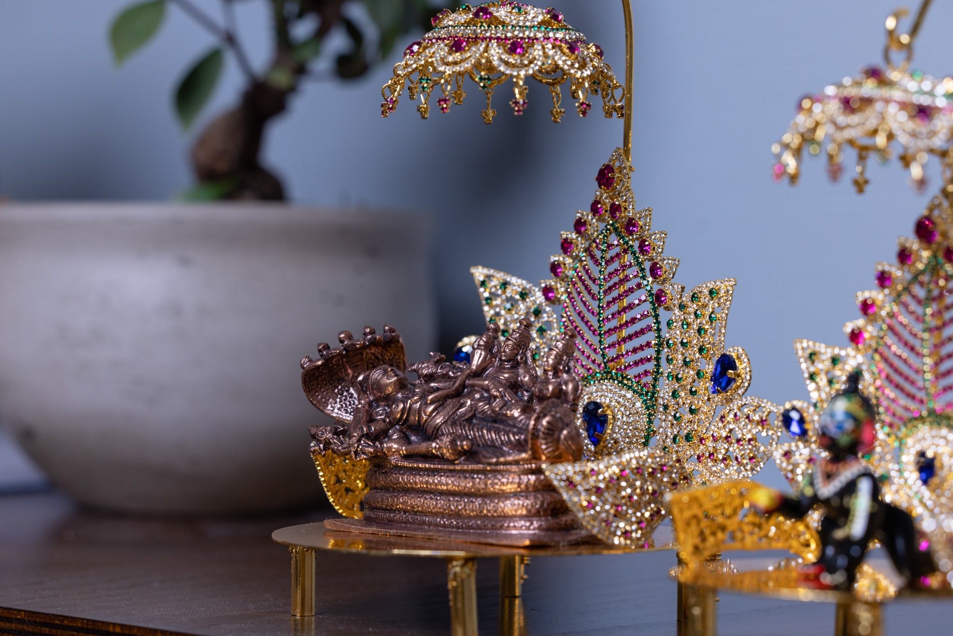 Deity Lotus Singhasan with Chatar