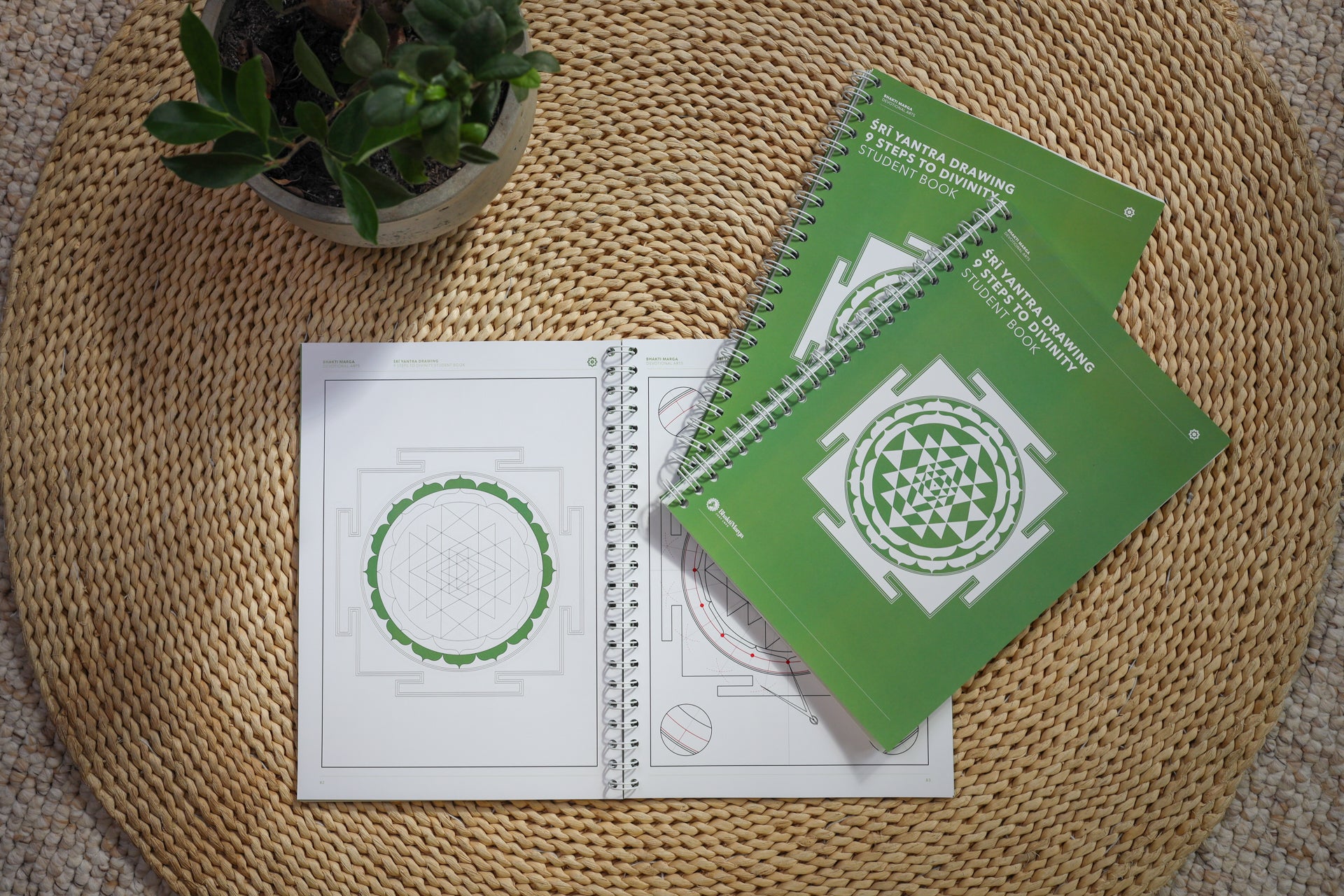 SRI YANTRA DRAWING Student Book