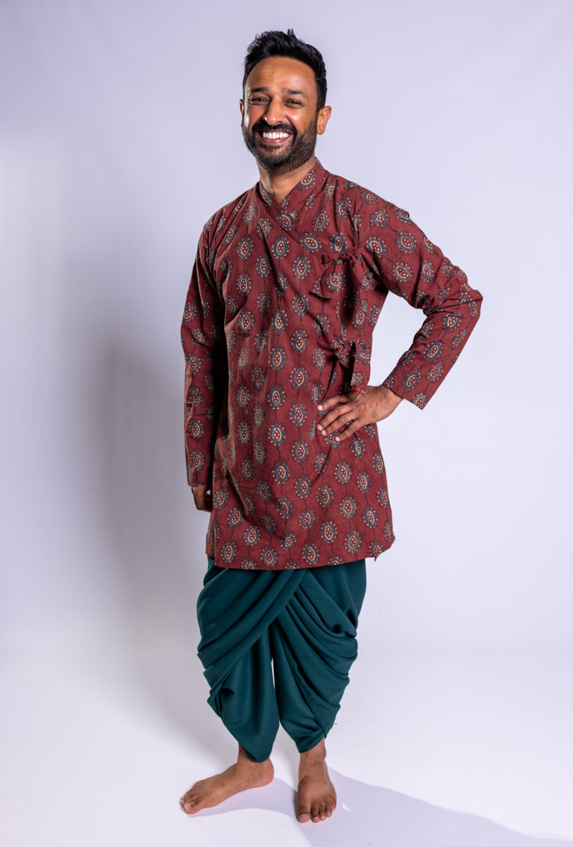 Bagal Bandi Kurta, manica lunga