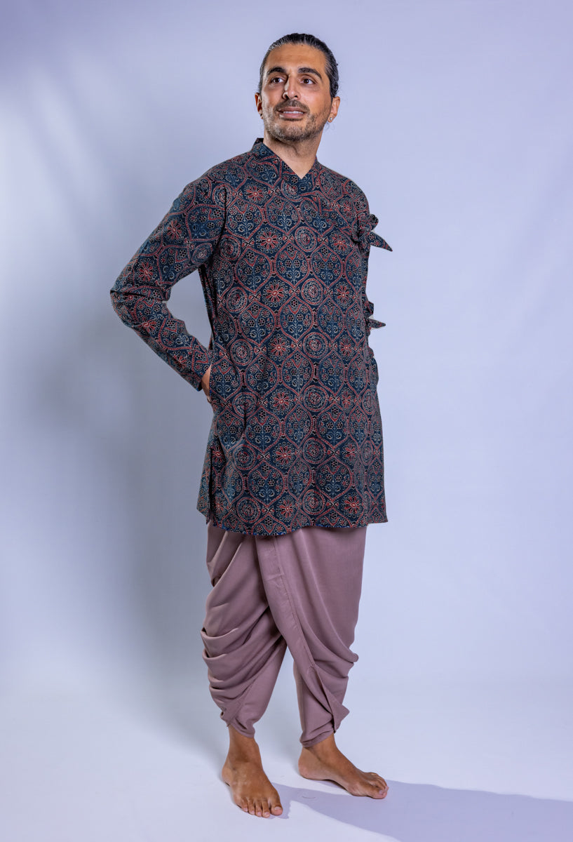 Bagal Bandi Kurta, manica lunga