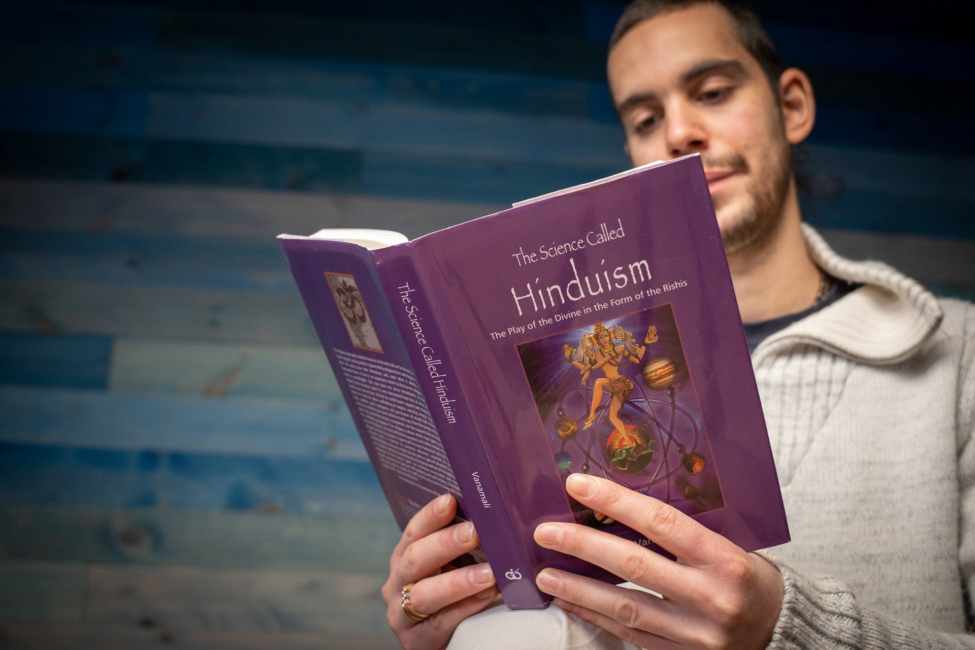 The Science Called Hinduism: The Play of the Divine in the Form of the Rishis. Vanamali