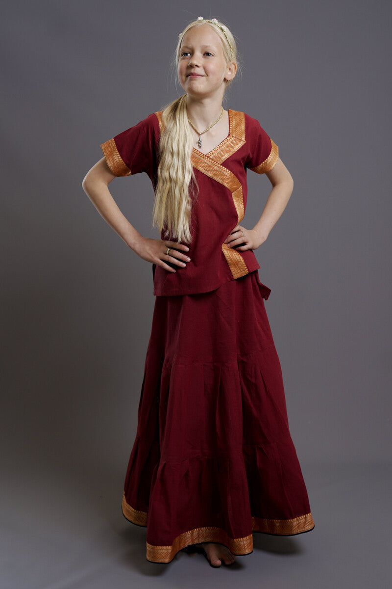 #Colour_Maroon