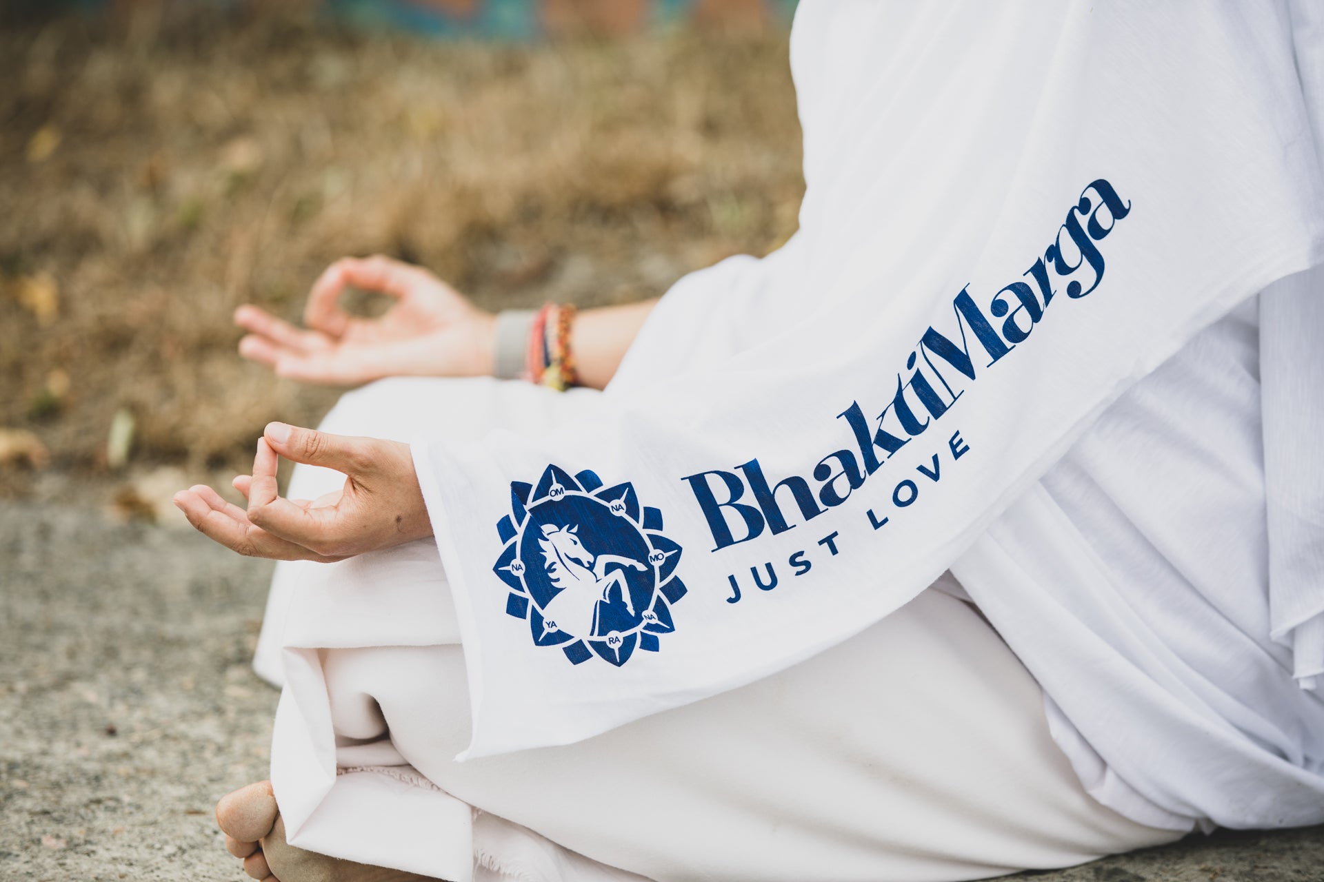 Light Blanket 'Bhakti Marga'