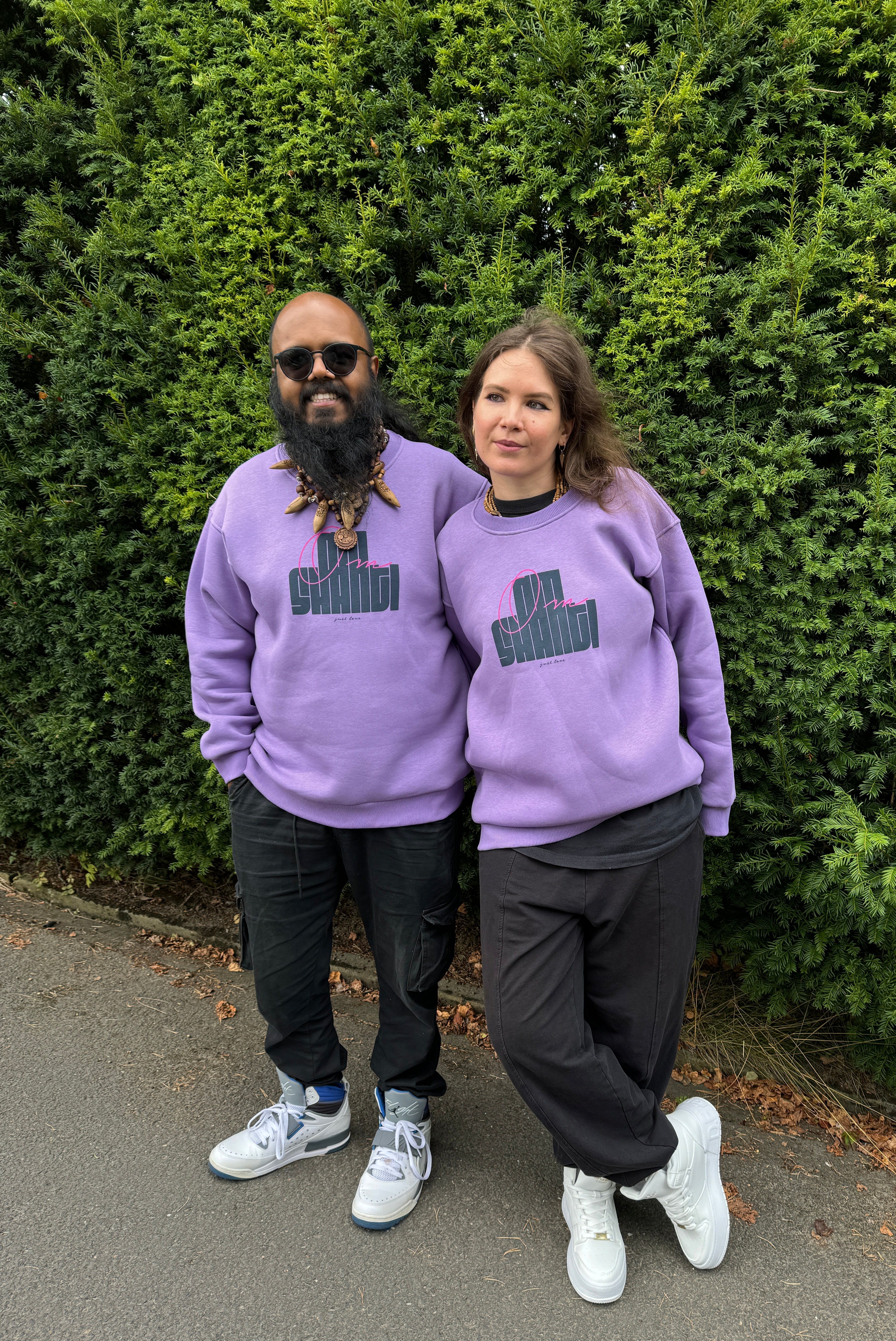 UNISEX SWEATSHIRT