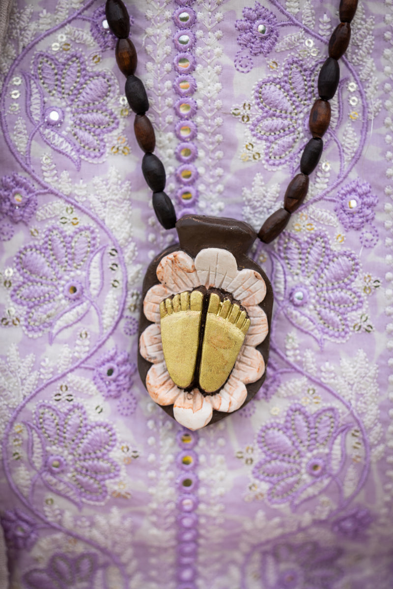 Tulsi Necklace 'Guru Feet' with Prasadam Pendant