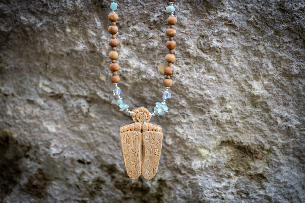 RADHA'S LOTUS FEET Tulsi Necklace: Aquamarine