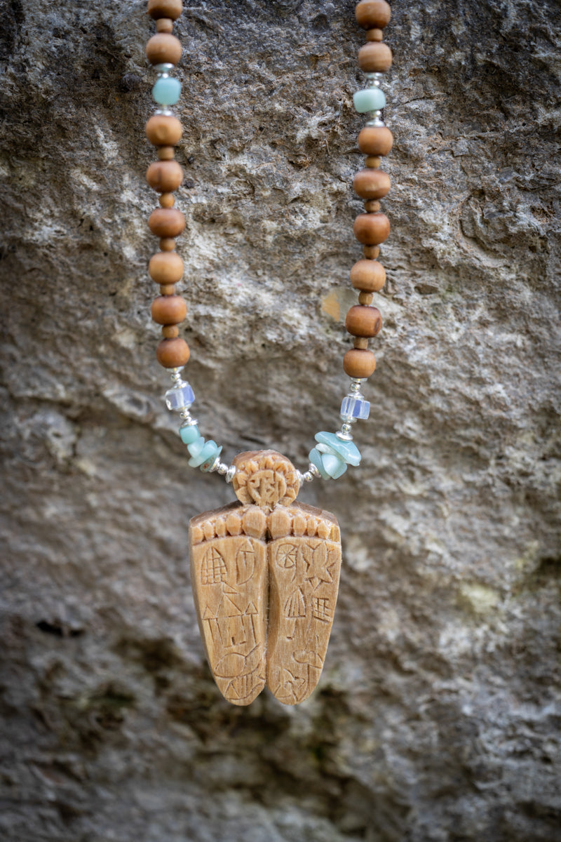 RADHA'S LOTUS FEET Tulsi Necklace: Aquamarine