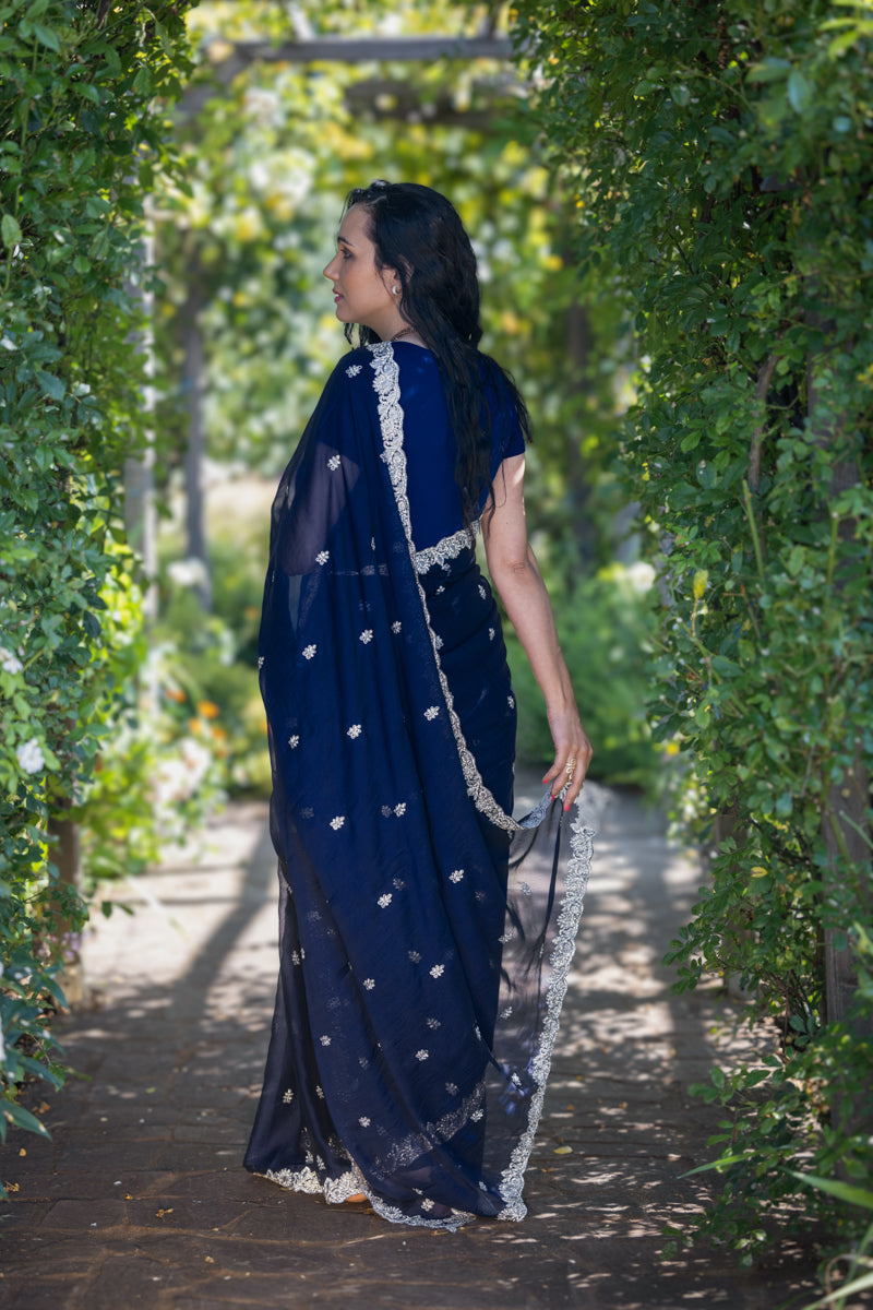 Saree in crepe di chinon blu notte