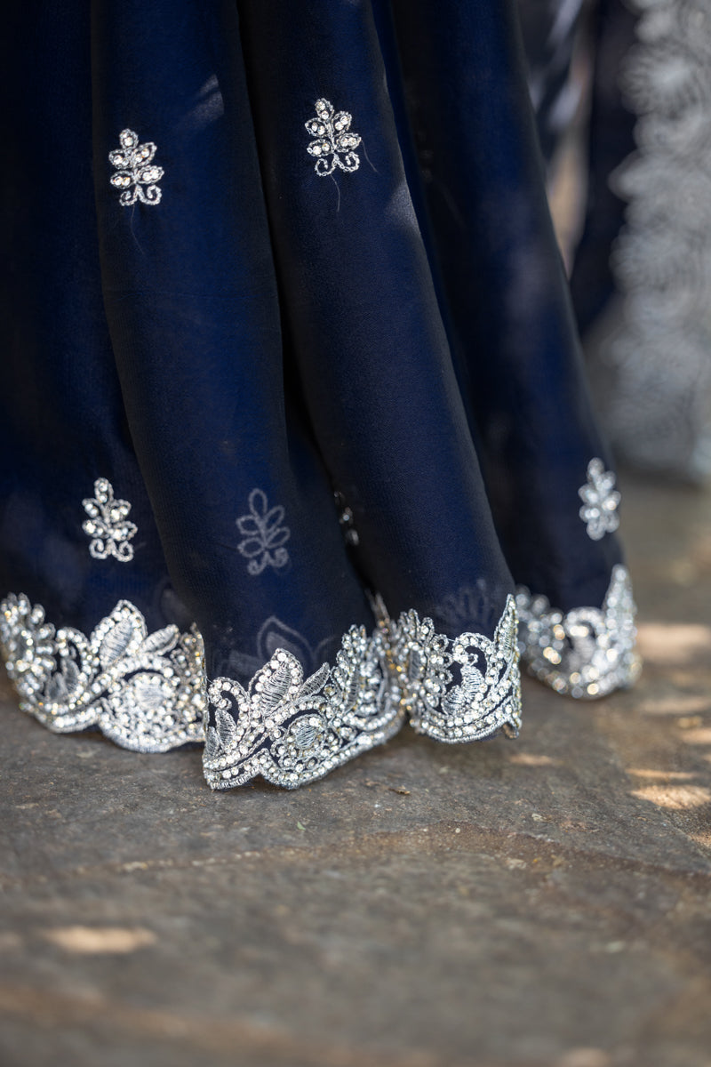 Saree in crepe di chinon blu notte