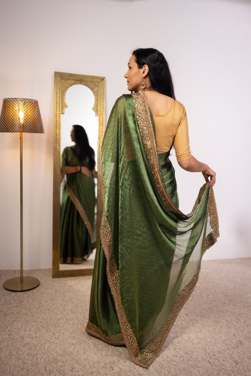 Saree in georgette ricamato verde naturale