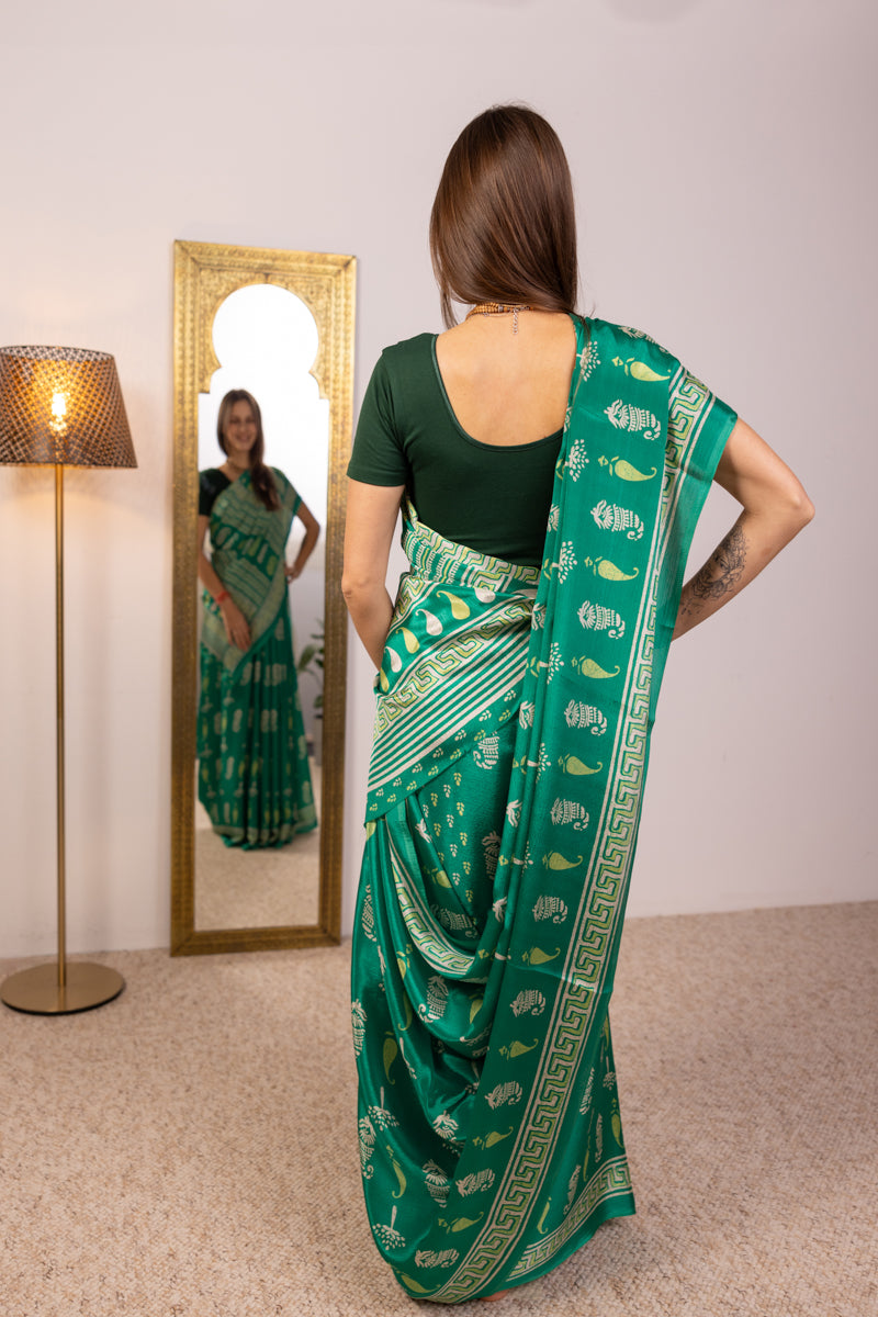 Saree in seta crepe di poliestere Kelly Green