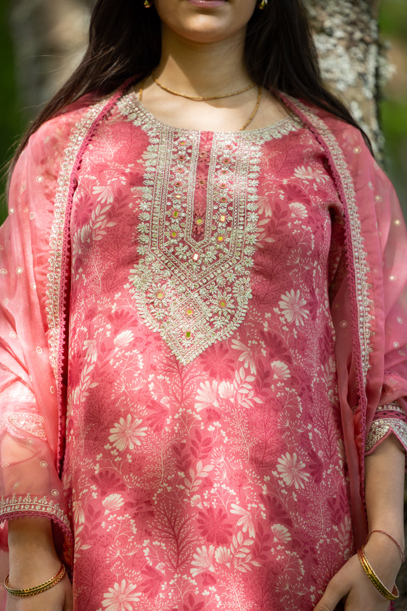 Abito Gopi elegante/2671, 3 pezzi / Rosa
