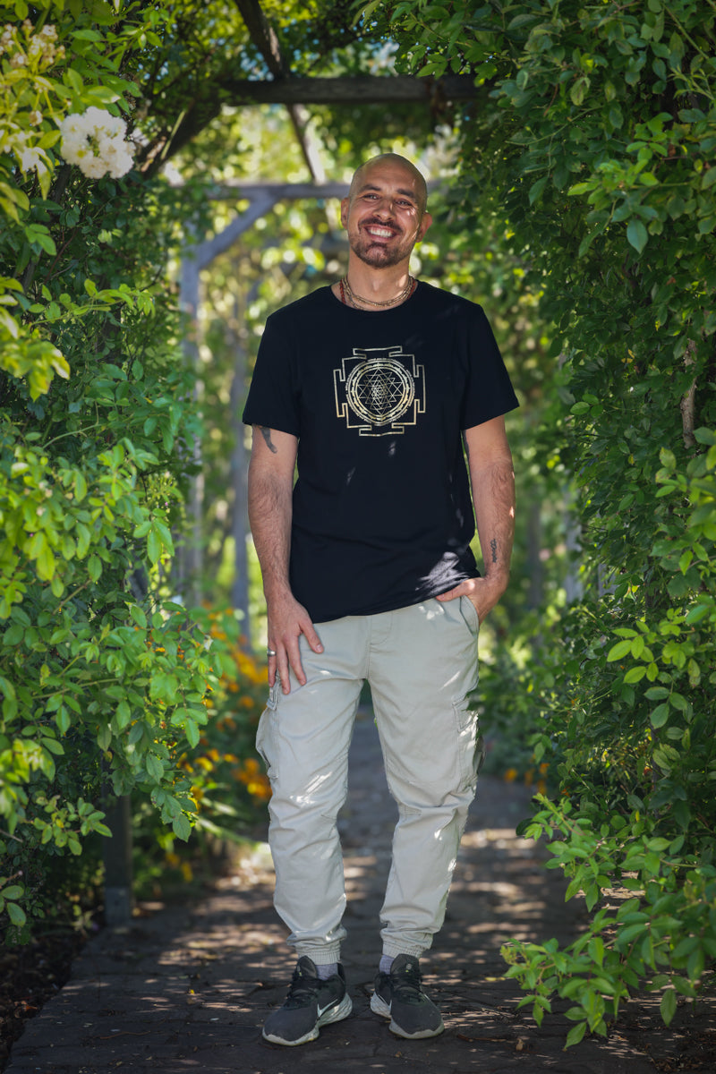 Sri Yantra T-shirt - Black