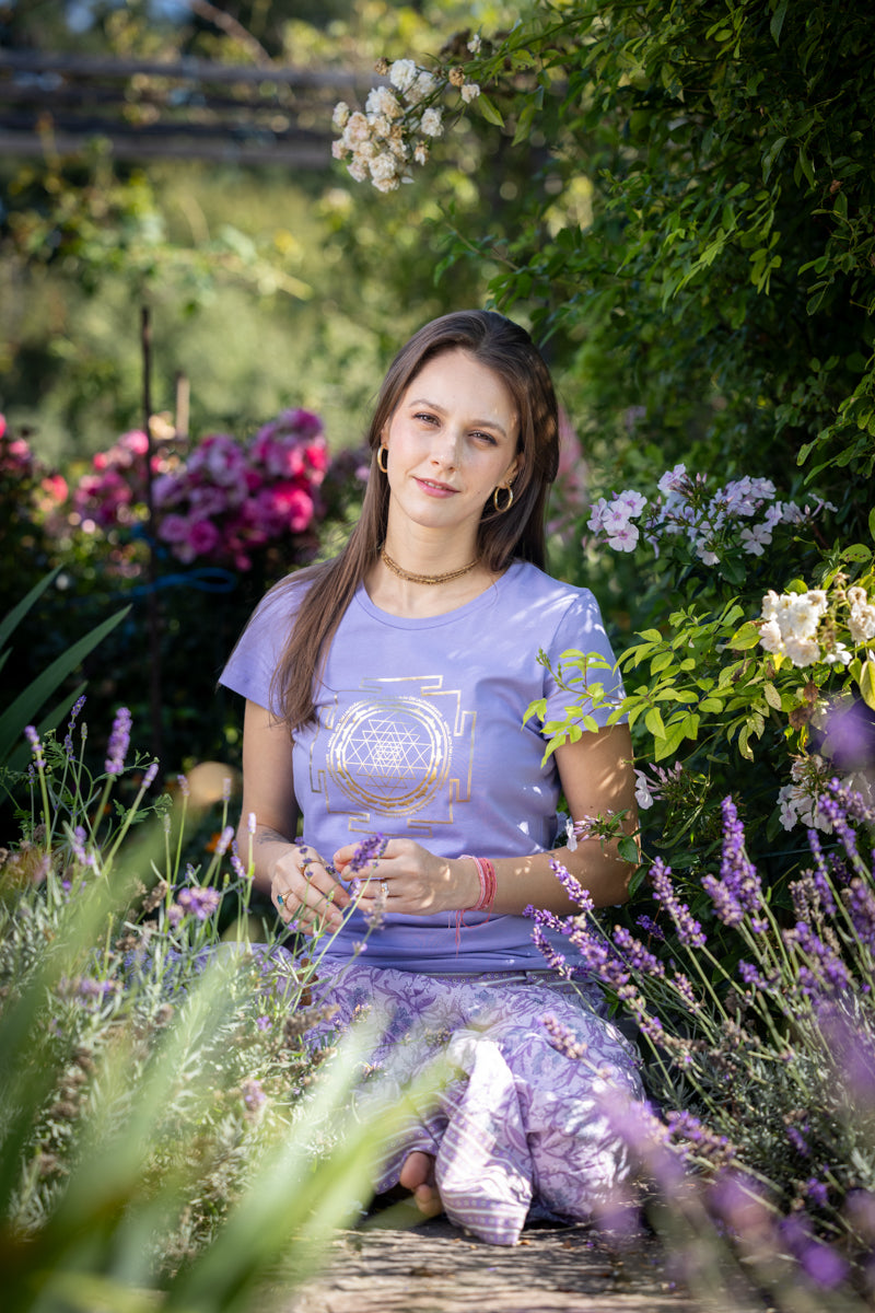 Sri Yantra T-shirt - Bright Lilac