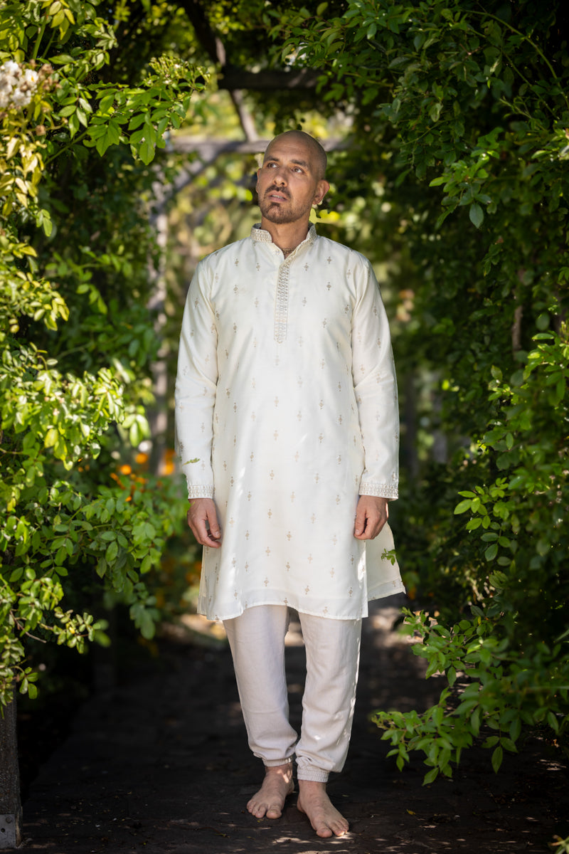Traditional Prabhu Kurta, Pearl White