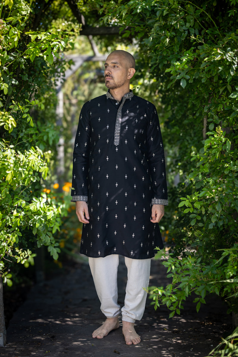 Traditional Prabhu Kurta, Black