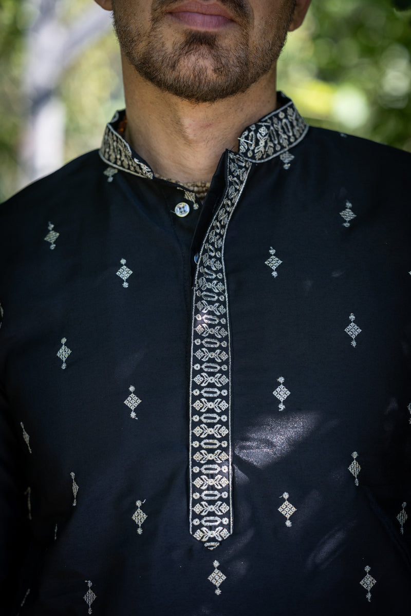 Traditional Prabhu Kurta, Black