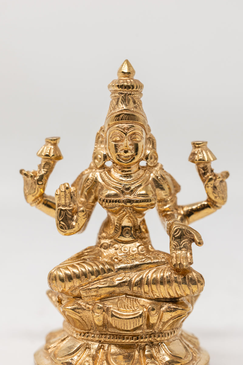 Maha-Lakshmi seduto – panchaloha