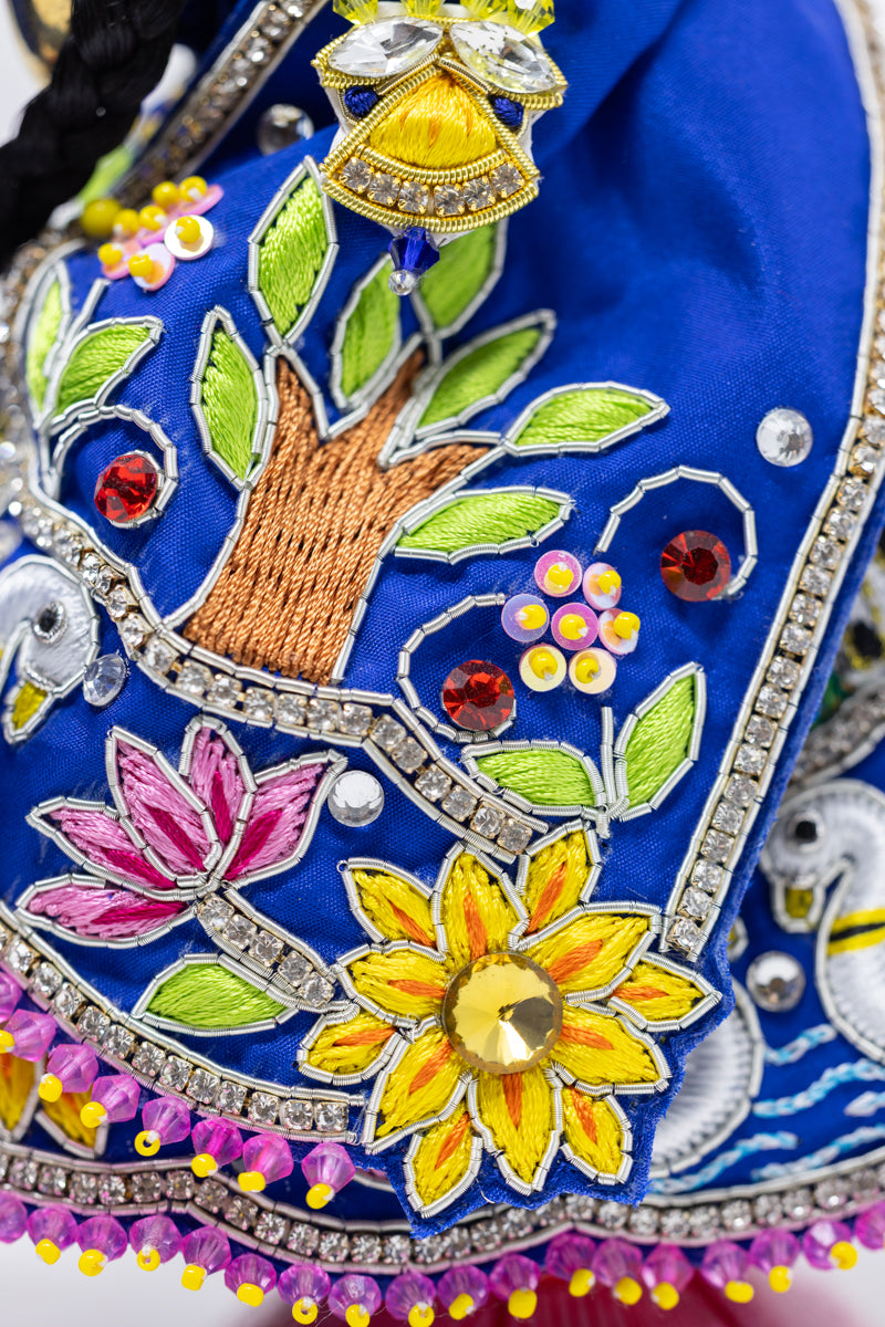 #Colour_Royal Blue