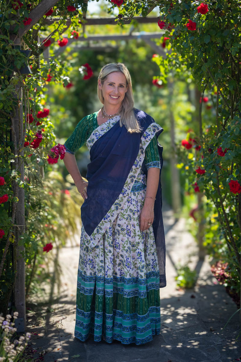 Gopi Dress Set, size 'L'