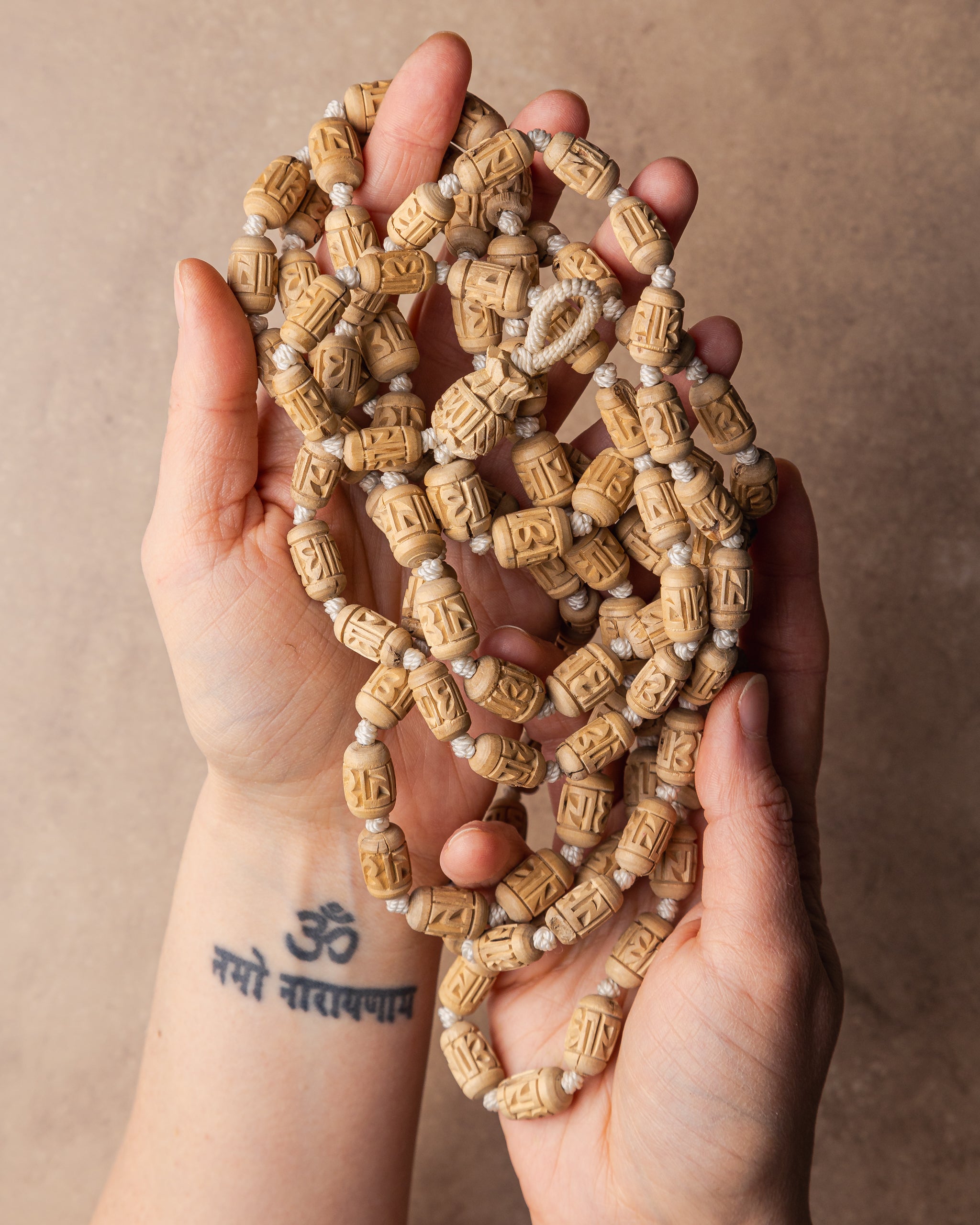 Tulsi mala 'Radha' (oblungo)