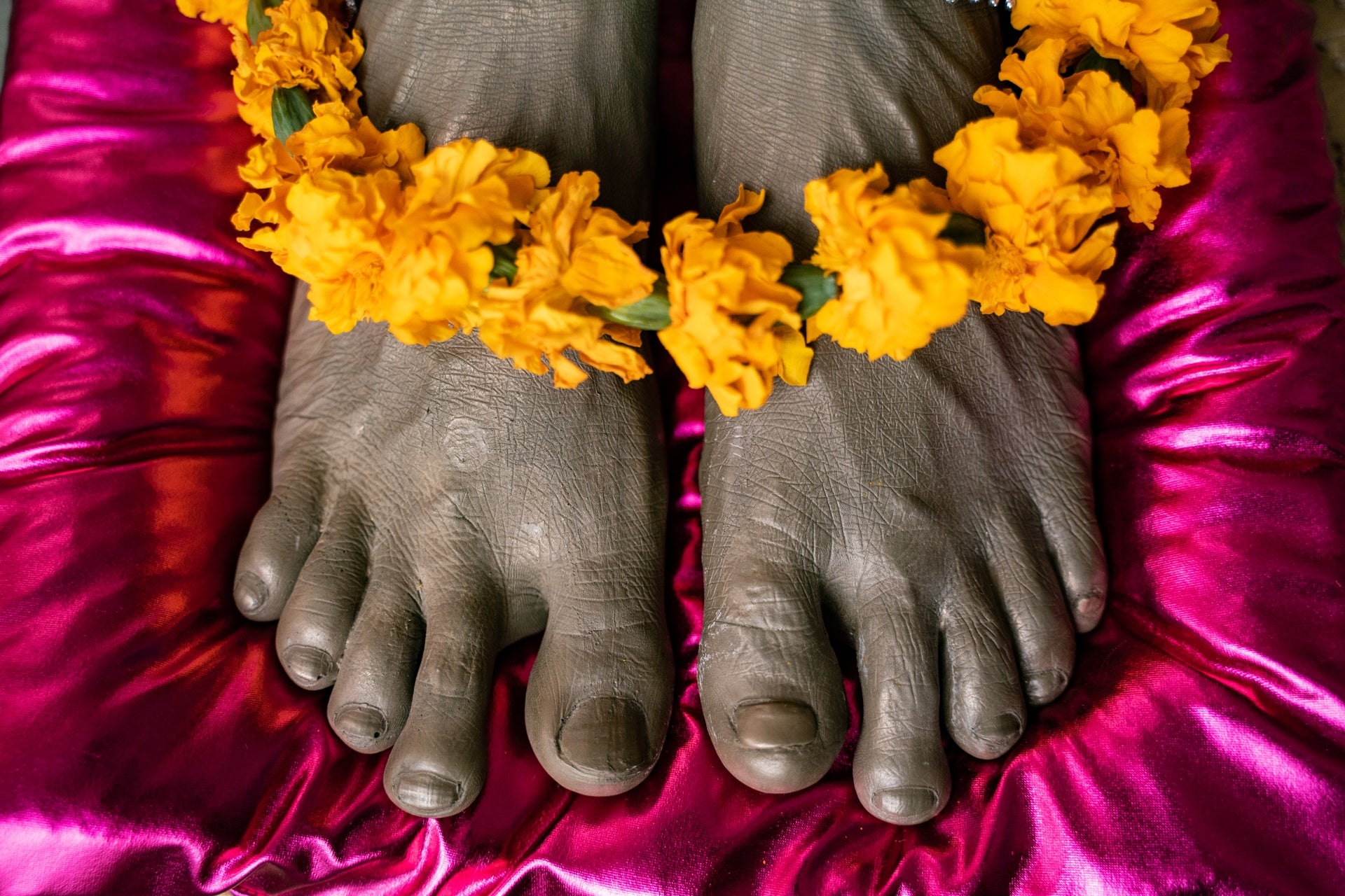 3D feet 'Paramahamsa Vishwananda'