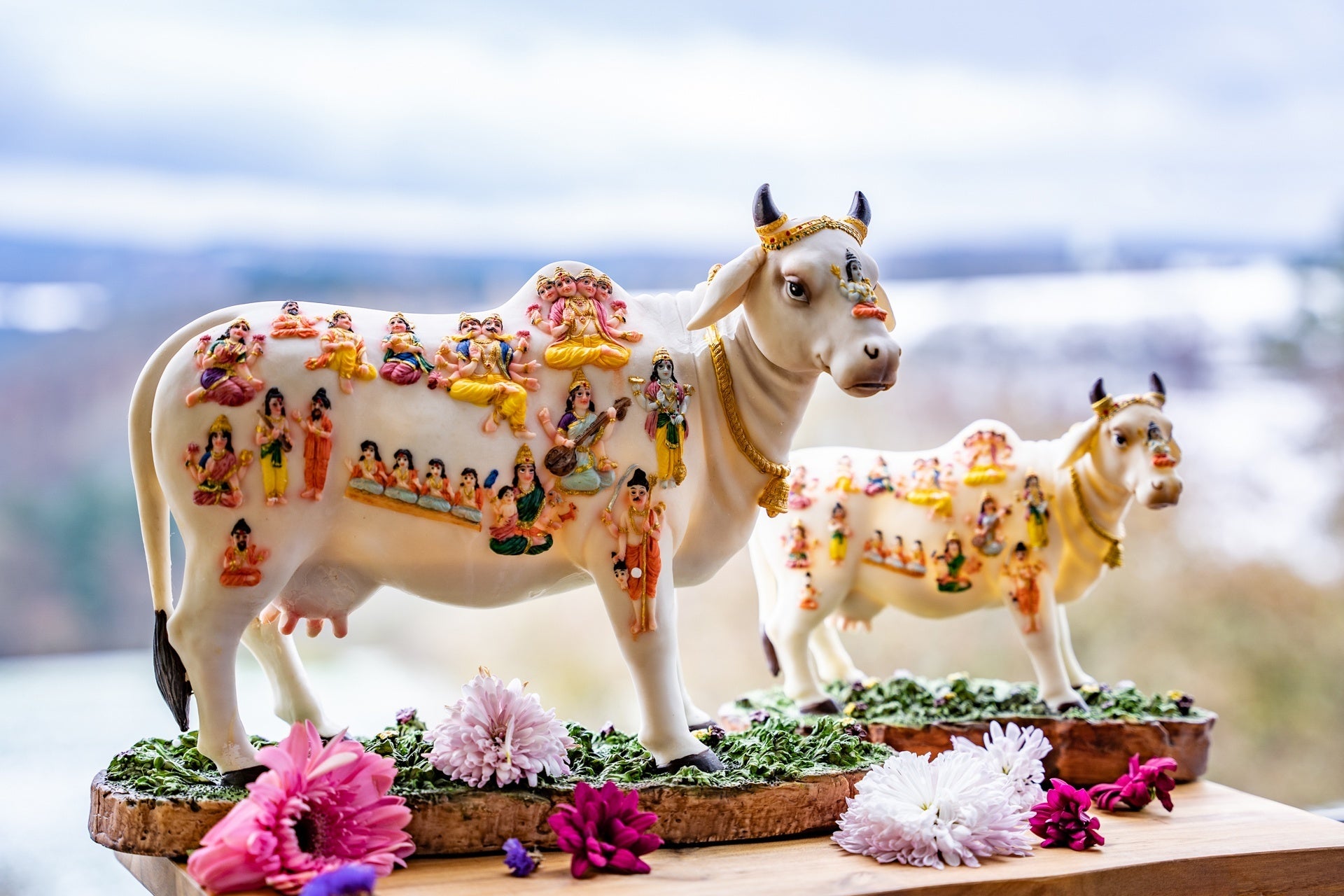 'Kamadhenu Cow' Decorative Statue