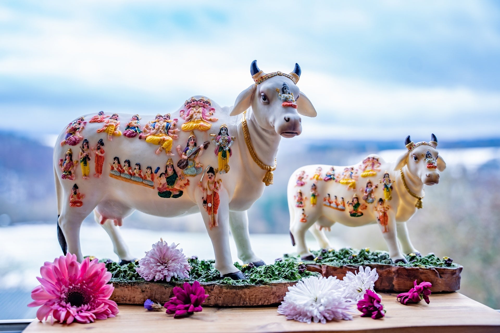 'Kamadhenu Cow' Decorative Statue